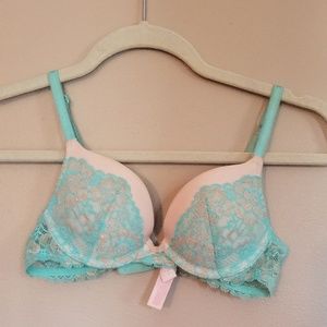VS blue and nude bra 32A